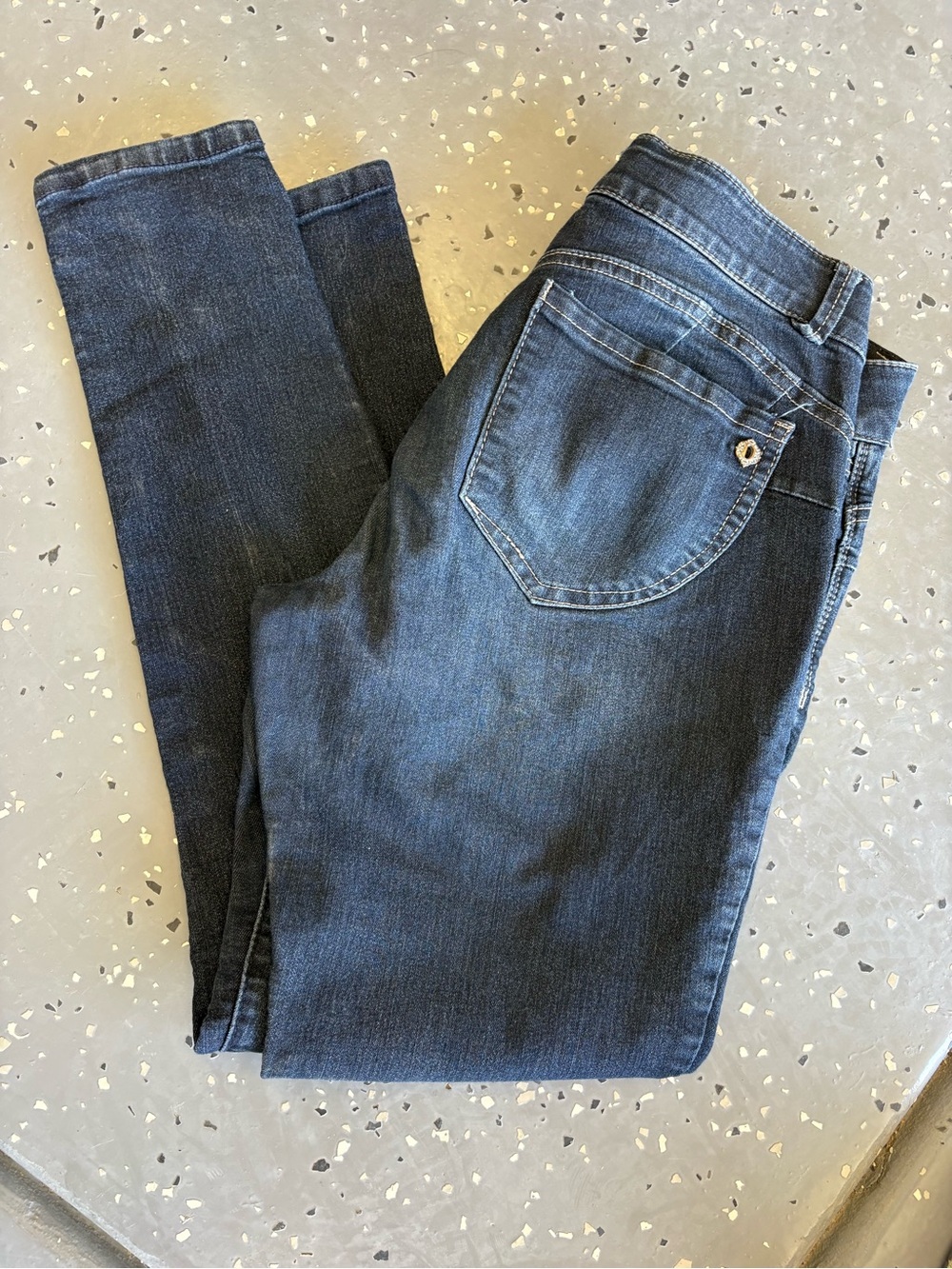 Women’s Democracy Jeans sz 8  narrow leg